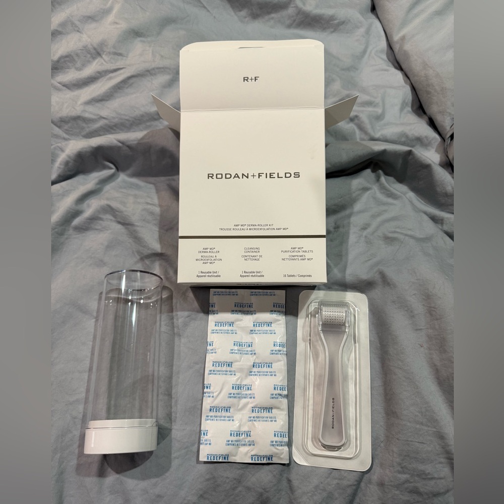 Rodan + Fields AMP MD Advanced Derma Roller Kit with Silver and Clear Accents